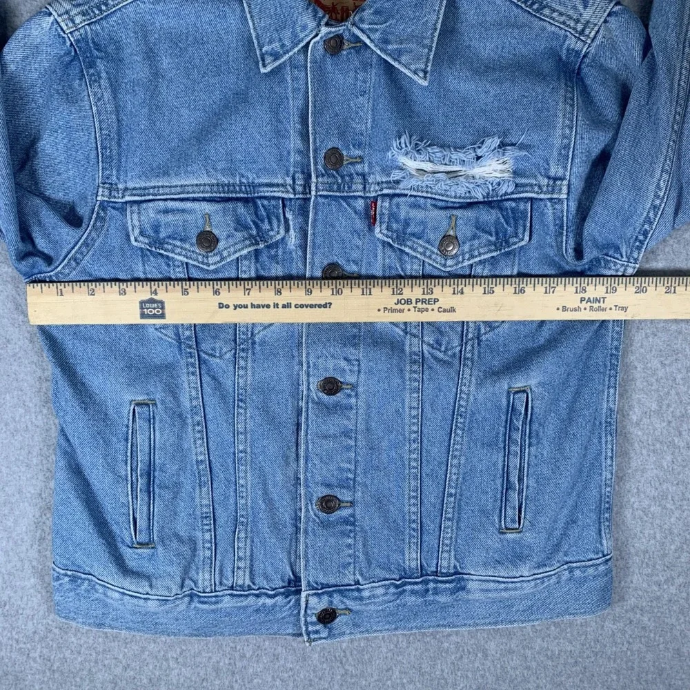 Levi's Trucker Jacket Mens Small Blue Distressed Denim Light Wash WaterLess